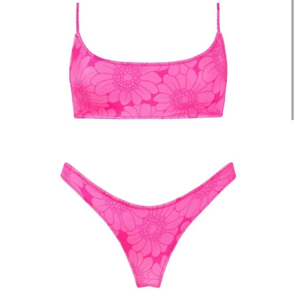 Triangl bikini DISCONTINUED siz: xxs normal bottoms comes with bag